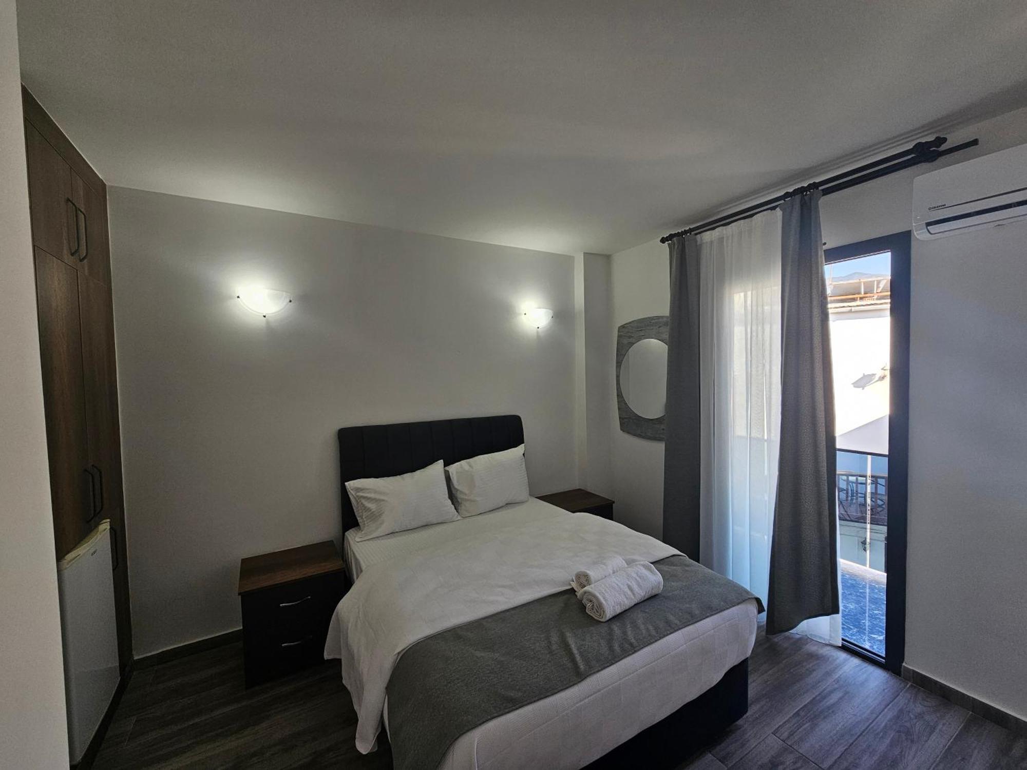 Cyprus Harbour Suites كيرينيا المظهر الخارجي الصورة